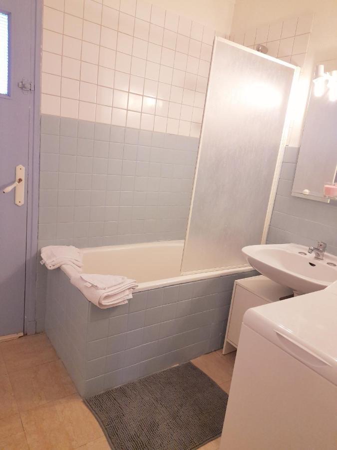 Appartement F3 Avec Balcon แปร์ปินญอง ภายนอก รูปภาพ