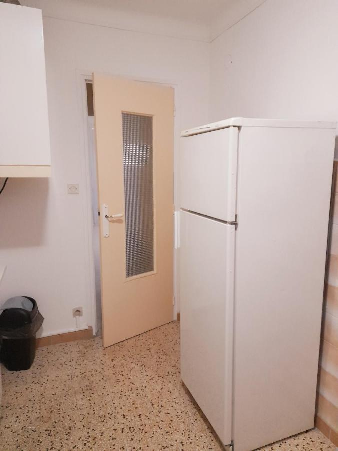 Appartement F3 Avec Balcon แปร์ปินญอง ภายนอก รูปภาพ
